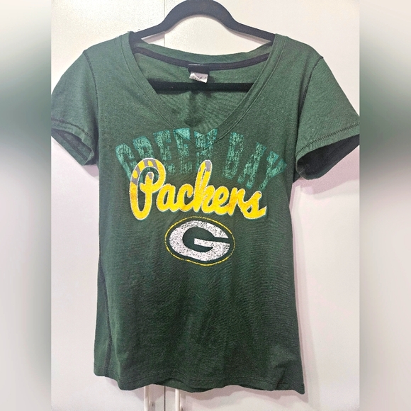 NFL team apparel Green Bay Packers women size Meduim TShirt - Picture 1 of 9